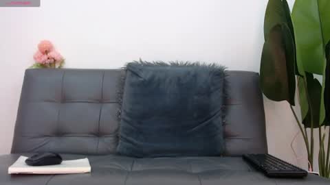 marthina thompson online show from 02/05/25, 03:52