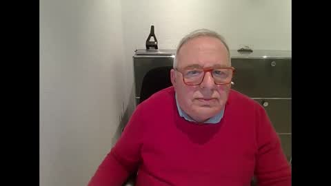 Snapshot of martin_1947 chatting on 02/27/25, 05:36 martin_1947 online show from 02/27/25, 05:36