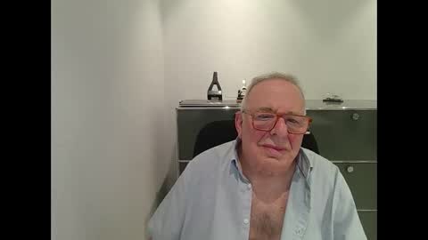 Snapshot of martin_1947 chatting on 09/12/25, 08:53 martin_1947 online show from 09/12/25, 08:53