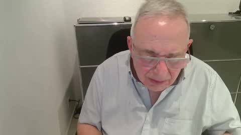 Snapshot of martin_1947 chatting on 02/23/26, 10:07 martin_1947 online show from 02/23/26, 10:07