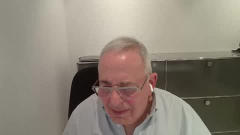 Snapshot of martin_1947 chatting on 03/23/26, 07:18 martin_1947 online show from 03/23/26, 07:18