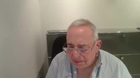 Snapshot of martin_1947 chatting on 04/04/26, 06:38 martin_1947 online show from 04/04/26, 06:38