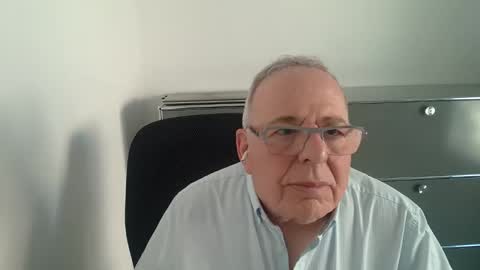 Snapshot of martin_1947 chatting on 05/17/26, 05:31 martin_1947 online show from 05/17/26, 05:31