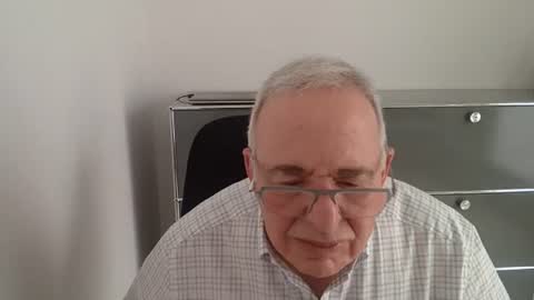 Snapshot of martin_1947 chatting on 07/05/26, 02:57 martin_1947 online show from 07/05/26, 02:57