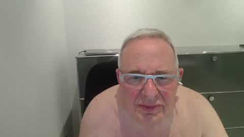 Snapshot of martin_1947 chatting on 07/28/26, 09:14 martin_1947 online show from 07/28/26, 09:14