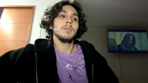 Snapshot of martin_josee chatting on 06/22/26, 04:53 martn online show from 06/22/26, 04:53