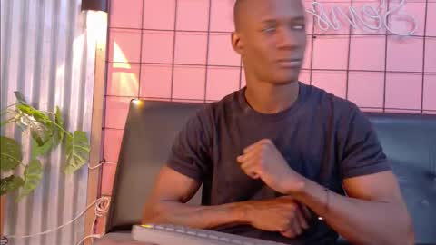 Martin online show from 10/25/25, 01:24