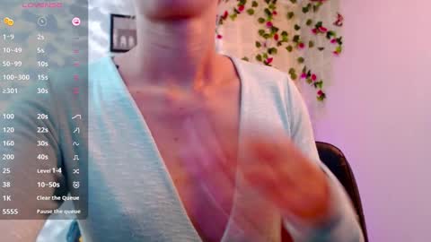 Martina online show from 12/19/24, 10:00