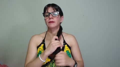 martina_27__ online show from 10/22/25, 01:28