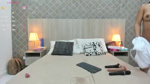 Snapshot of martina_ayala chatting on 05/17/26, 11:28 Martina online show from 05/17/26, 11:28