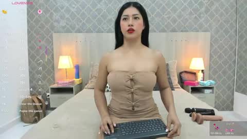 Snapshot of martina_ayala chatting on 05/25/26, 11:27 Martina online show from 05/25/26, 11:27