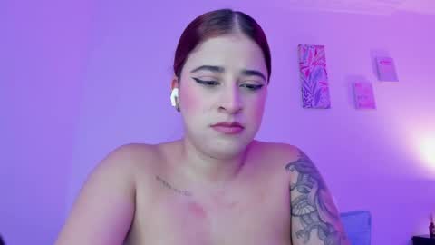 Snapshot of martina_connor1 chatting on 05/26/26, 06:04 C A R O L I N A online show from 05/26/26, 06:04