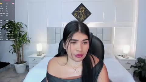 Snapshot of martina_evan chatting on 07/09/26, 01:48 marina online show from 07/09/26, 01:48