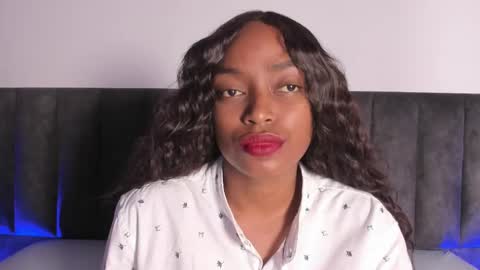 Laura online show from 03/01/25, 10:42