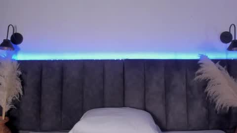 Laura online show from 09/21/25, 08:32