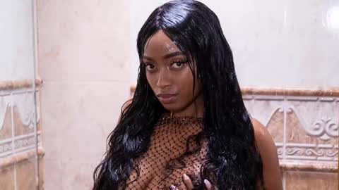 Laura online show from 01/11/26, 07:19