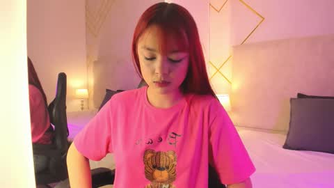 Snapshot of martinaa_garcia chatting on 12/13/25, 08:14 Martina online show from 12/13/25, 08:14