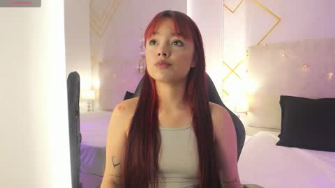 Snapshot of martinaa_garcia chatting on 12/18/25, 08:37 Martina online show from 12/18/25, 08:37