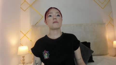 Snapshot of martinaa_garcia chatting on 02/15/26, 06:59 Martina online show from 02/15/26, 06:59