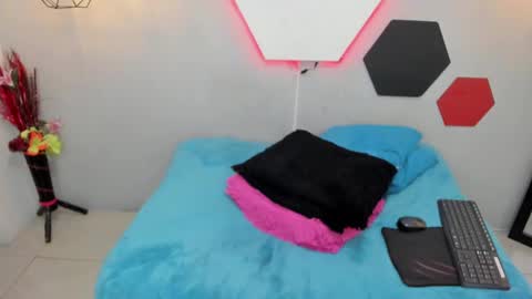 Martina online show from 02/23/25, 10:49