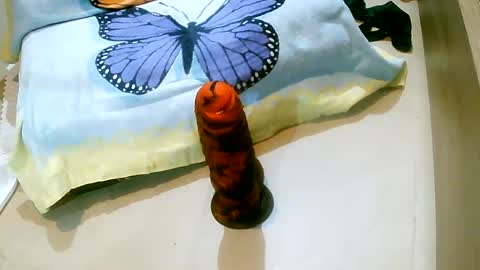 Snapshot of martinas_fantasies chatting on 08/01/26, 08:08 Play with me I obey I promise online show from 08/01/26, 08:08