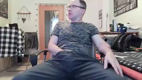 Snapshot of martingersdorf85 chatting on 11/10/25, 12:04 Martin online show from 11/10/25, 12:04