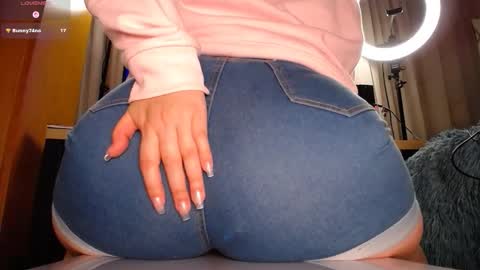 Snapshot of martiniella chatting on 11/16/25, 01:33 Antonella Martini online show from 11/16/25, 01:33