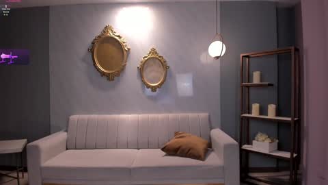 Snapshot of martinnabonnet chatting on 12/28/24, 04:30 Martinna Bonnet online show from 12/28/24, 04:30