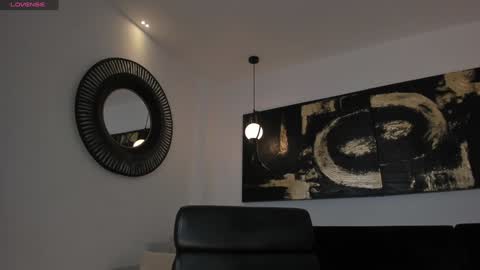 Snapshot of martinnabonnet chatting on 01/05/25, 10:32 Martinna Bonnet online show from 01/05/25, 10:32