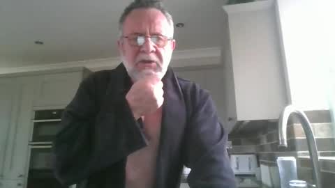 Snapshot of martinrgbxxxx chatting on 04/28/26, 06:18 martinrgbxxxx online show from 04/28/26, 06:18