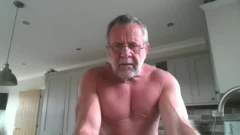 Snapshot of martinrgbxxxx chatting on 06/30/26, 08:04 martinrgbxxxx online show from 06/30/26, 08:04