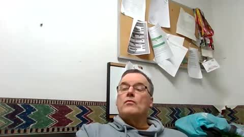 Snapshot of marty1688 chatting on 11/26/25, 11:33 marty1688 online show from 11/26/25, 11:33