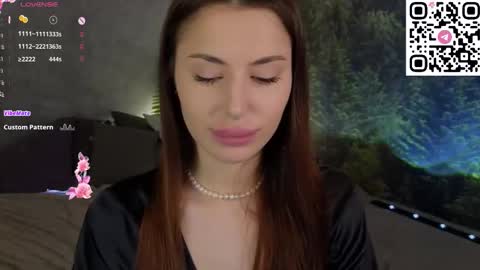 Snapshot of mary___walker chatting on 11/29/25, 01:19 Mary GMT 3 Mon Tue Wed Thu Fri 0300am - 0900am online show from 11/29/25, 01:19