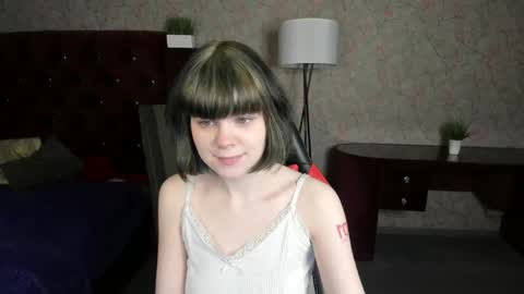 Mary online show from 05/09/26, 01:27