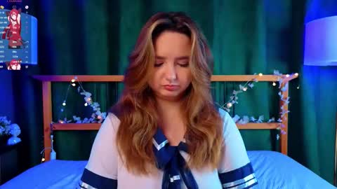 Snapshot of mary_broks chatting on 11/30/25, 07:01 mary_broks online show from 11/30/25, 07:01