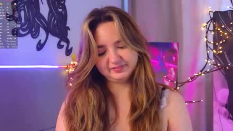 Snapshot of mary_broks chatting on 12/14/25, 07:25 mary_broks online show from 12/14/25, 07:25