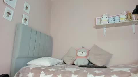 Snapshot of mary_cute9 chatting on 10/06/25, 12:13 mary_cute9 online show from 10/06/25, 12:13