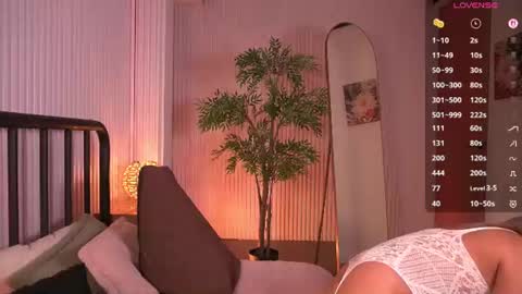 Snapshot of mary_funny chatting on 06/17/26, 07:15 Mary online show from 06/17/26, 07:15
