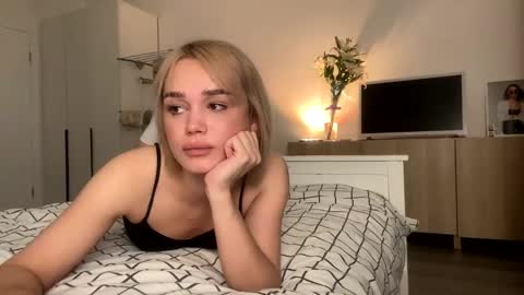 Mary online show from 12/04/24, 03:04