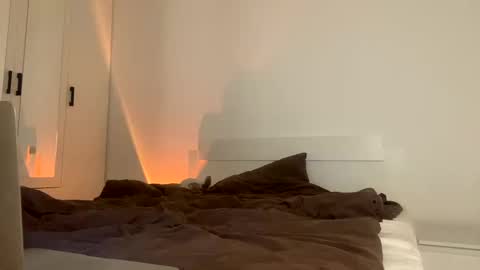 Mary online show from 02/03/25, 05:18