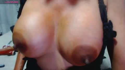 Snapshot of mary_hellen1 chatting on 09/25/25, 01:20 Mary Hellen online show from 09/25/25, 01:20