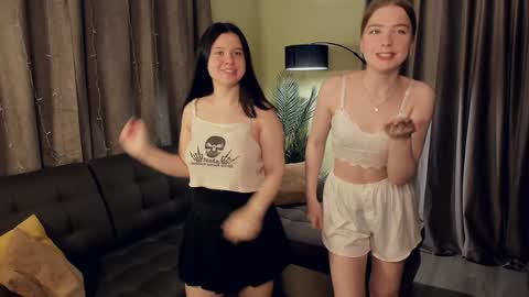 Mary online show from 02/01/25, 07:57