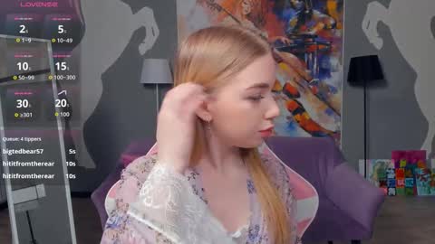 Mary online show from 10/30/25, 10:16