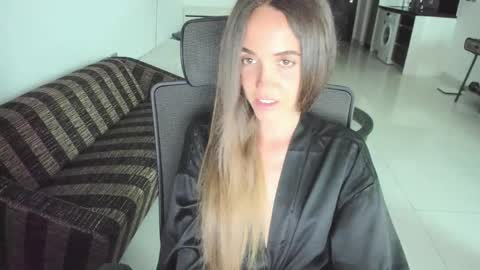 Mary Jane online show from 04/25/26, 05:43