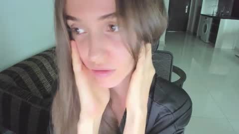 Snapshot of mary_janee__ chatting on 07/22/26, 05:10 Mary Jane online show from 07/22/26, 05:10