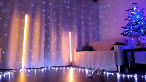 Julia online show from 11/22/25, 10:53