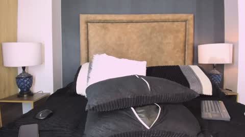   online show from 12/26/24, 09:15