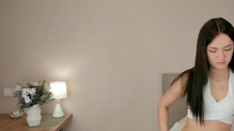 Snapshot of mary_lepson chatting on 09/09/25, 12:05 Mary Lepson online show from 09/09/25, 12:05