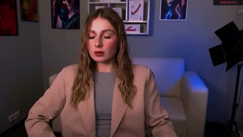 Mary online show from 12/22/25, 08:17