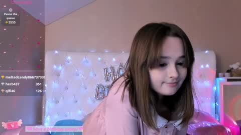 Snapshot of mary_u chatting on 02/06/25, 06:18 Ur Mary online show from 02/06/25, 06:18